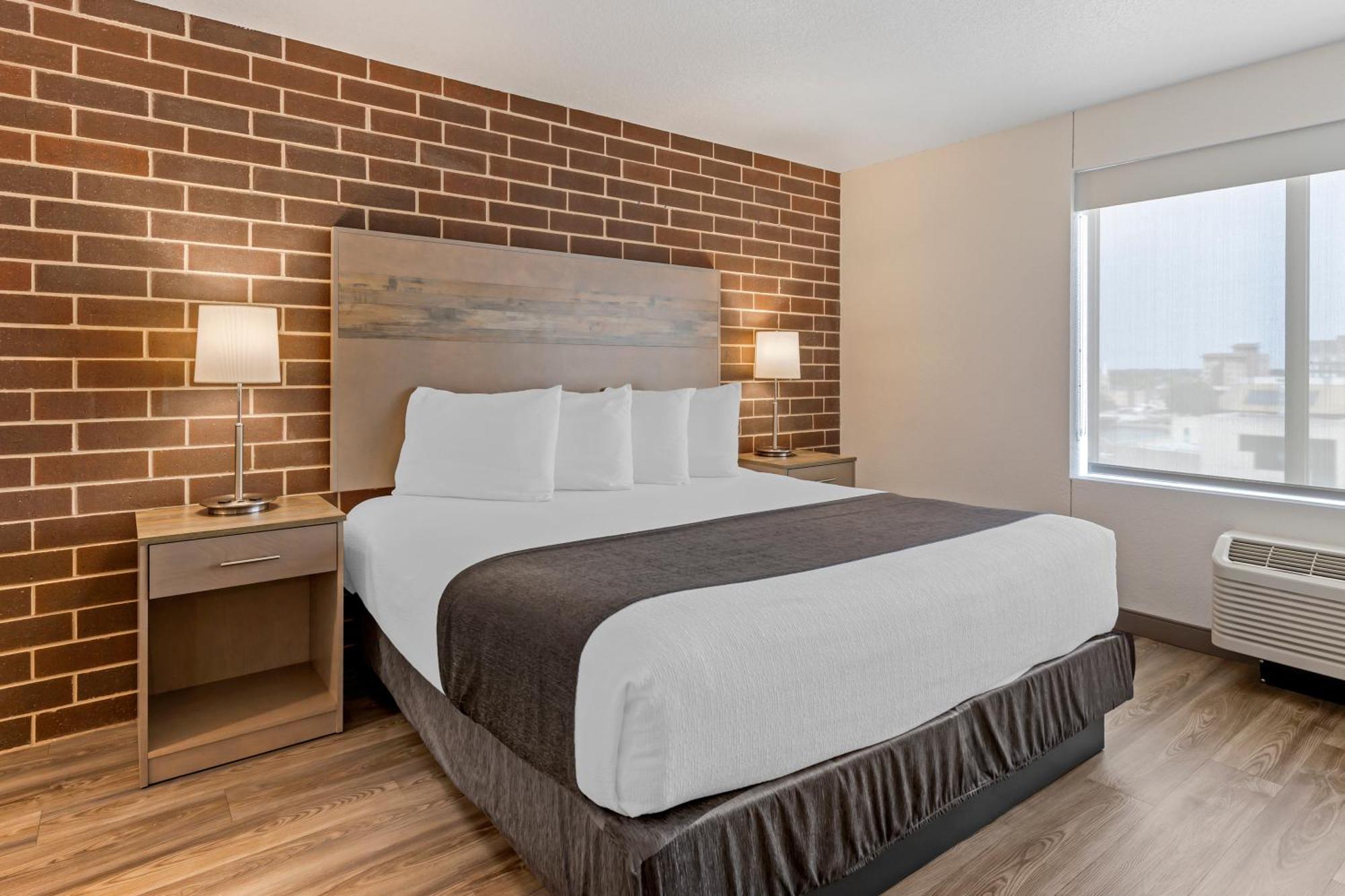 Best Western Plus Executive Residency Waterloo & Cedar Falls Exterior foto